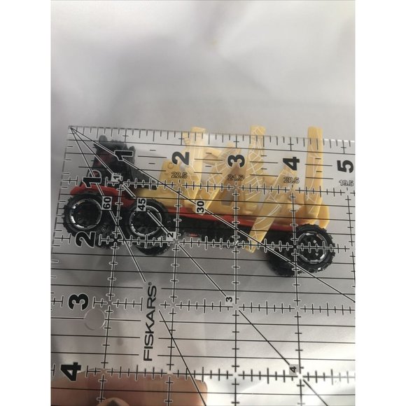 FIEND STINGER Semi Matchbox Toy By Mattel 2013 Metal Cab & Opening Claw Back - Picture 11 of 11